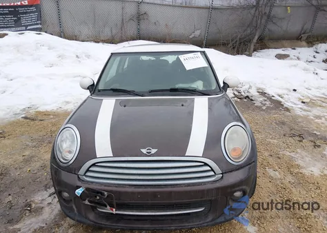 2013 Mini Hardtop Cooper z USA, uszkodzony, nr VIN WMWSU3C51DT371451